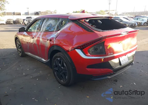 2025 Kia Ev6 Light Long Range z USA, uszkodzony, nr VIN 5XYC34JA5SG014119